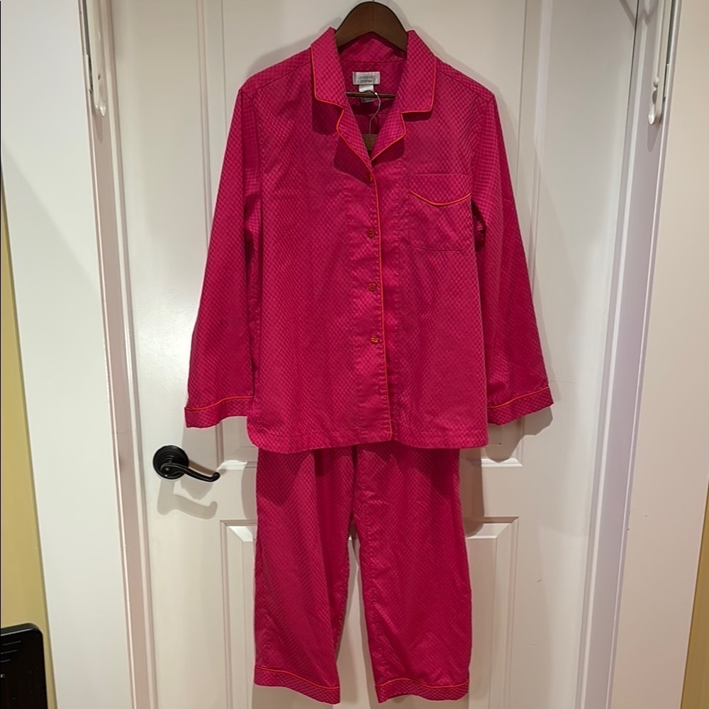 Cabernet Pajamas Sz M Pink checkered with thin Orange Trim at Sleeves and Hem